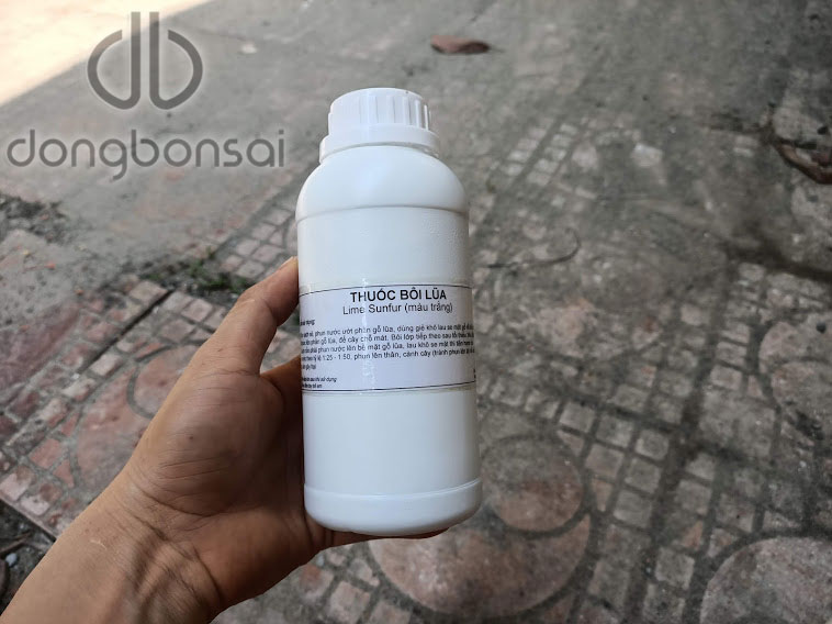 Thuốc lũa bonsai chai 500ml màu trắng